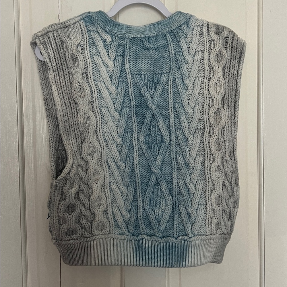 Free people blue rain cable vest size medium nwot - Picture 8 of 8